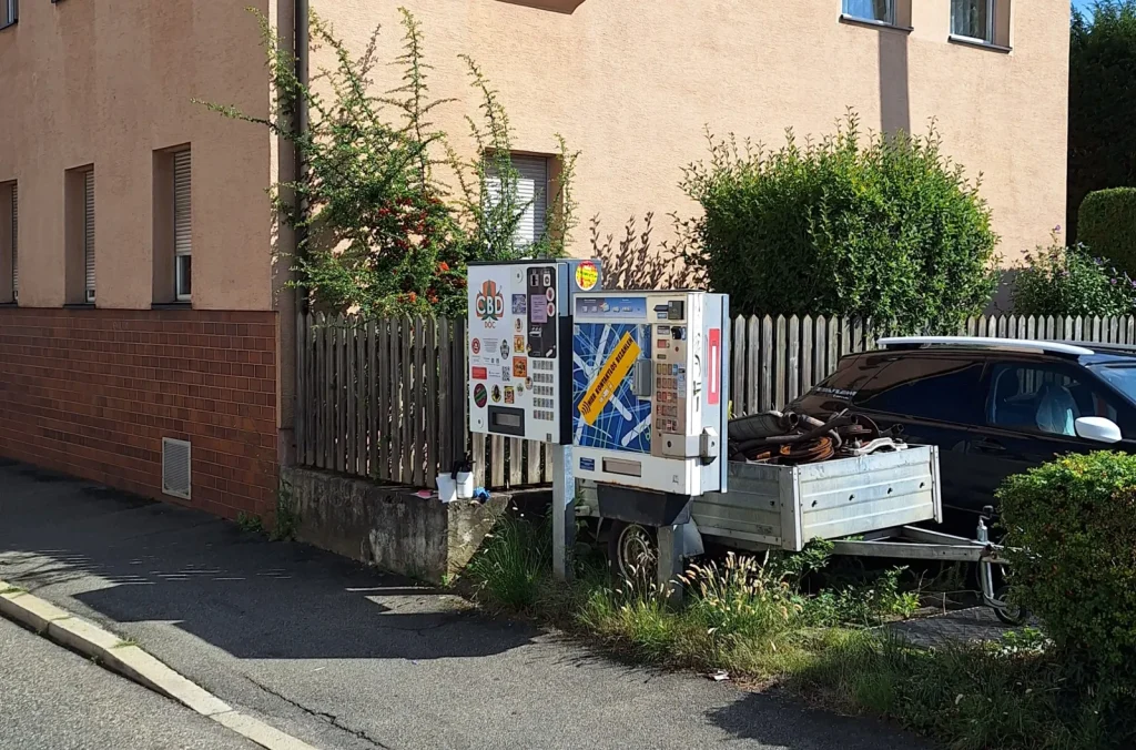 CBD DOC Automat Robert Leicht Straße 58, Vaihingen