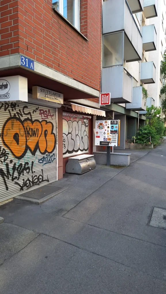 CBD DOC Automat Augustenstraße 31a, Stuttgart West