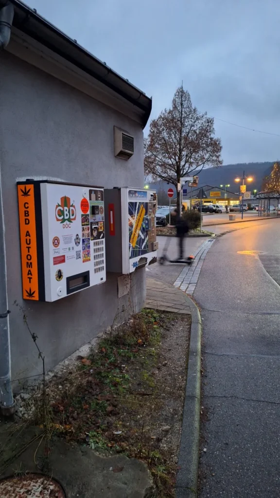 CBD DOC Automat Bahnhofstraße 21, Oberkochen